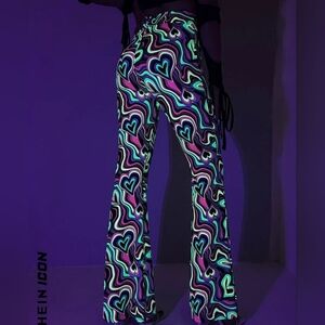 NwT Colorful Heart Patterned Pants